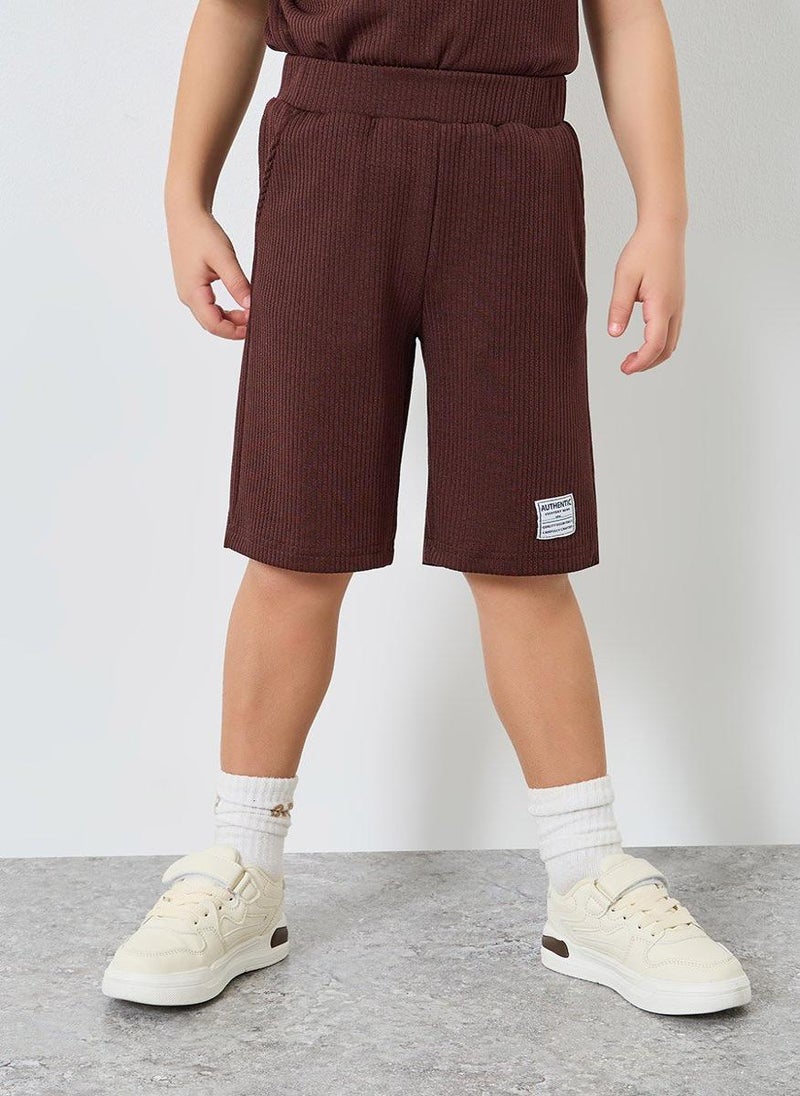 Styli Boys Brown Textured Knit T-Shirt and Shorts Set - Image 4